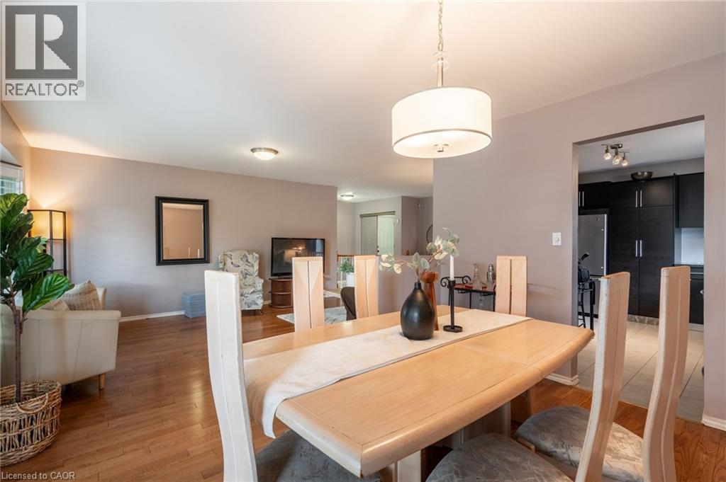 Photo 32 of 16 Flamingo Drive, Hamilton ON