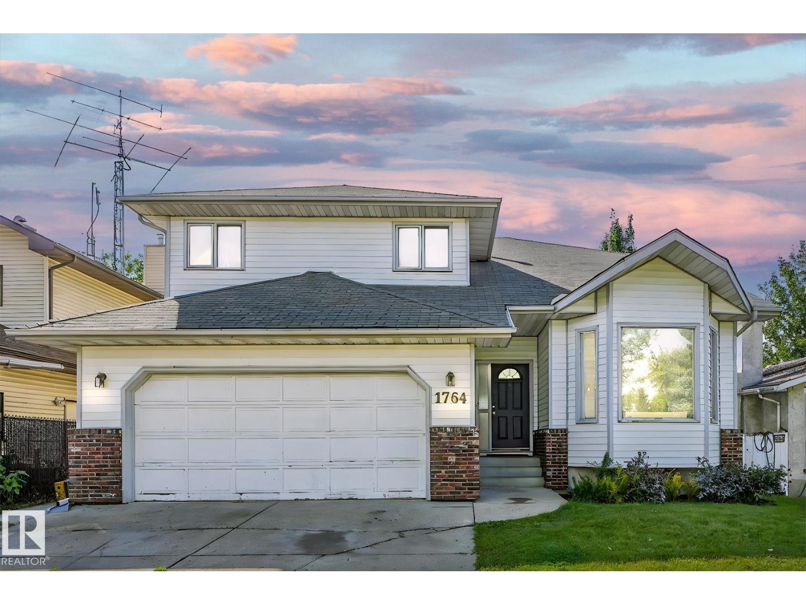 Photo 5 of 1764 49 A St Nw, Edmonton AB