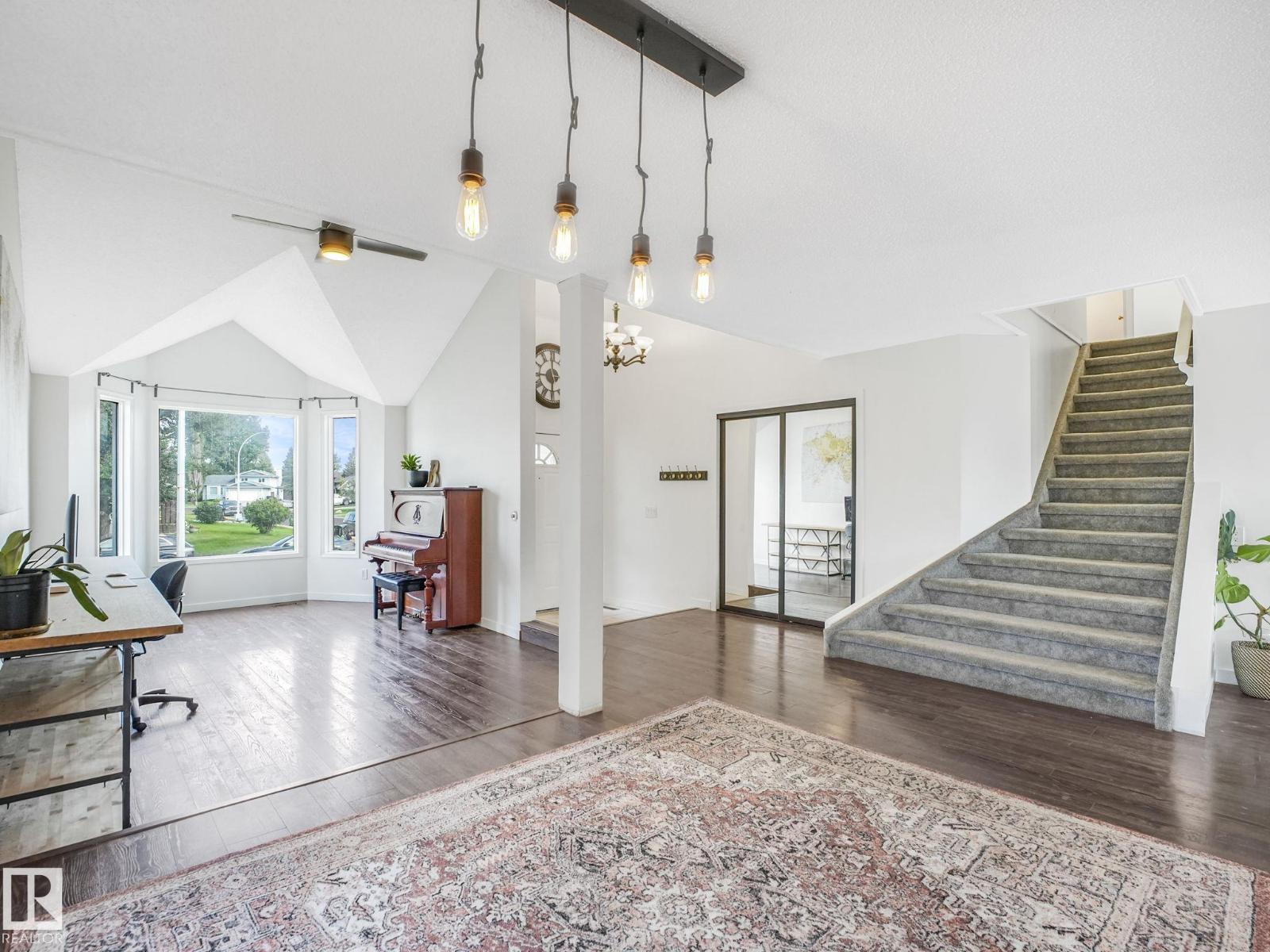Photo 69 of 1764 49 A St Nw, Edmonton AB