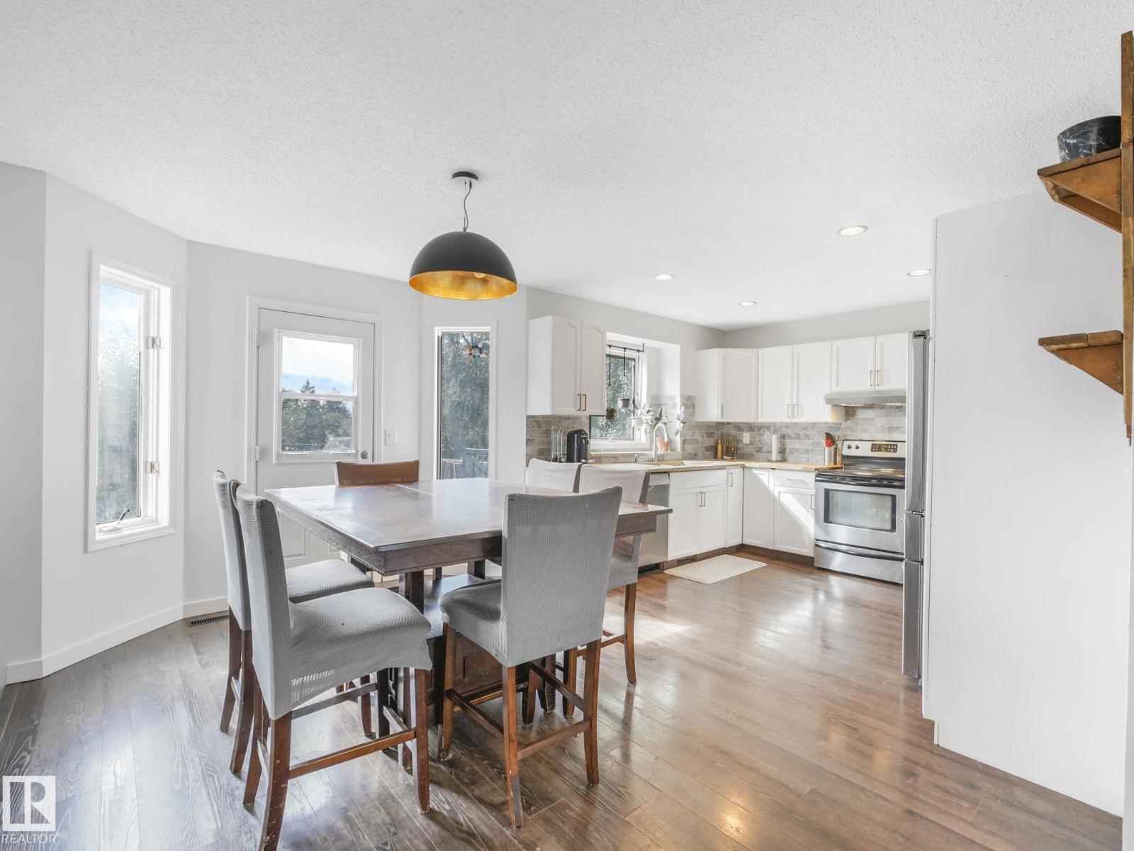 Photo 47 of 1764 49 A St Nw, Edmonton AB