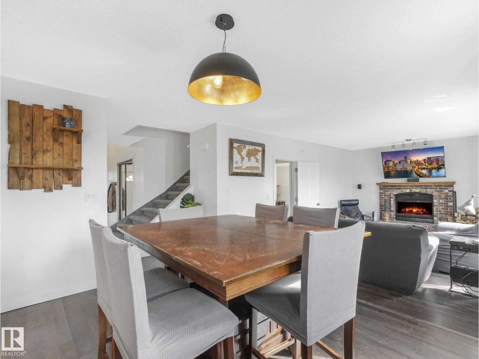 Photo 1 of 1764 49 A St Nw, Edmonton AB