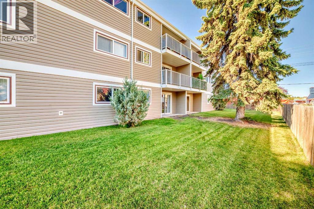Photo 7 of 104 7164 Parke Avenue, Red Deer AB
