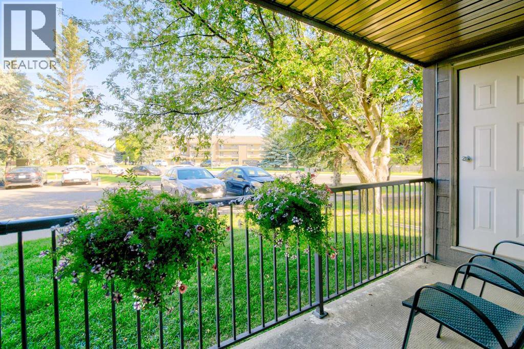 Photo 26 of 109 420 Columbia Boulevard W, Lethbridge AB