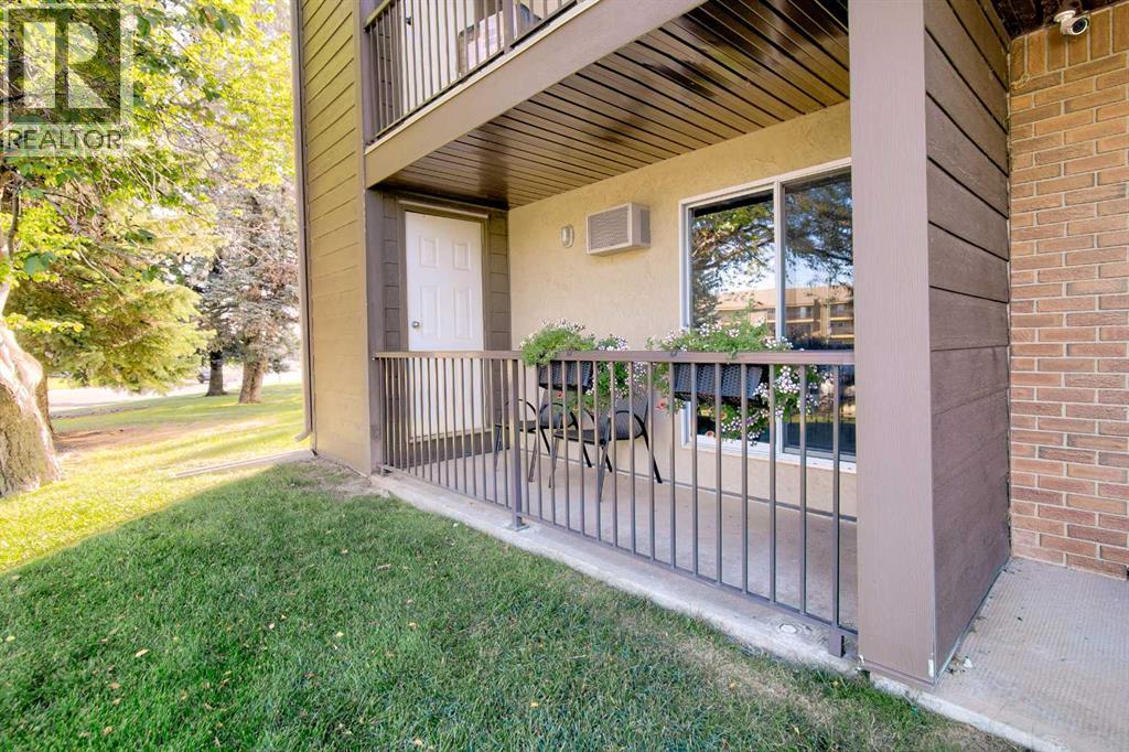 Photo 1 of 109 420 Columbia Boulevard W, Lethbridge AB