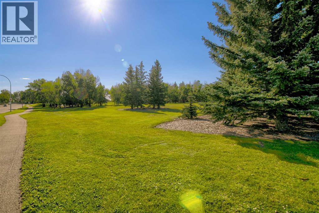 Photo 40 of 109 420 Columbia Boulevard W, Lethbridge AB