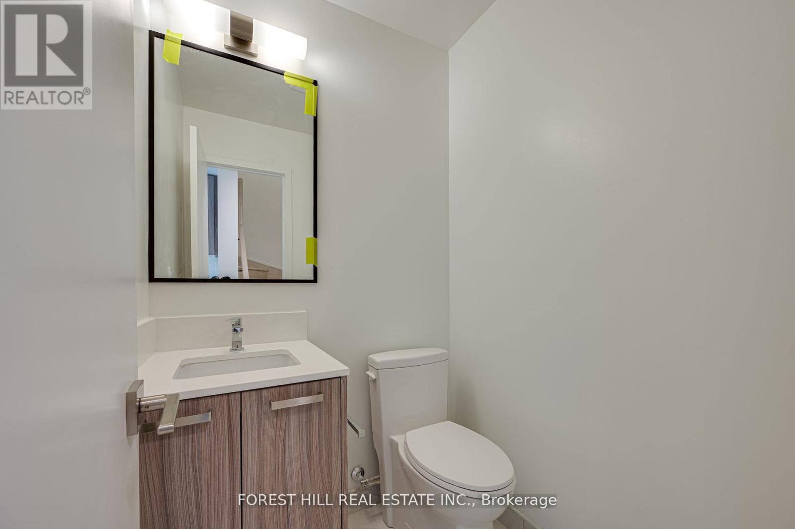 Photo 22 of 147 67 Curlew Drive, Toronto ON