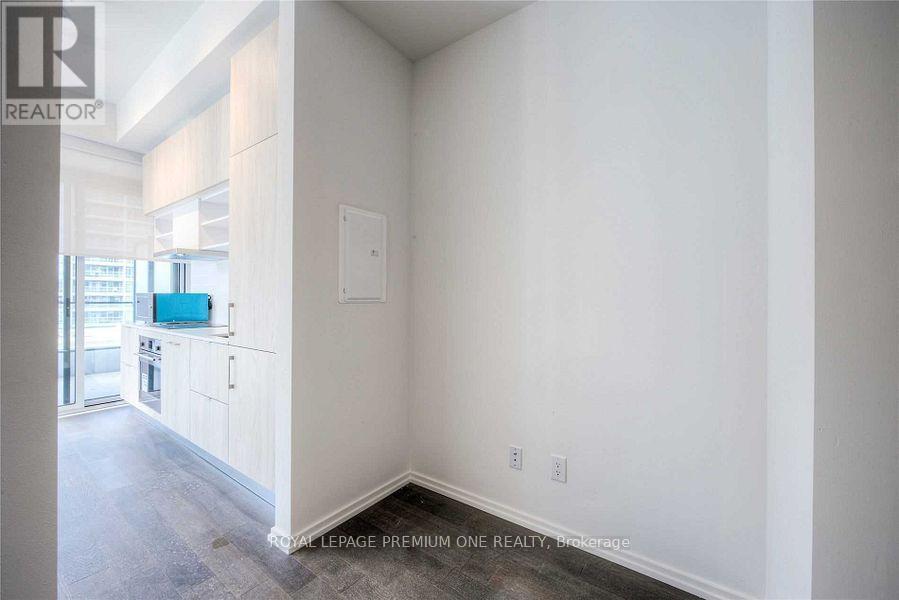 Photo 24 of 1012 5 Soudan Avenue, Toronto ON