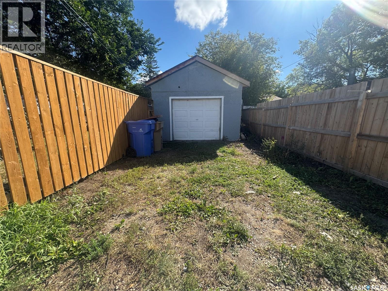 Photo 14 of 1056 Princess Street, Regina SK