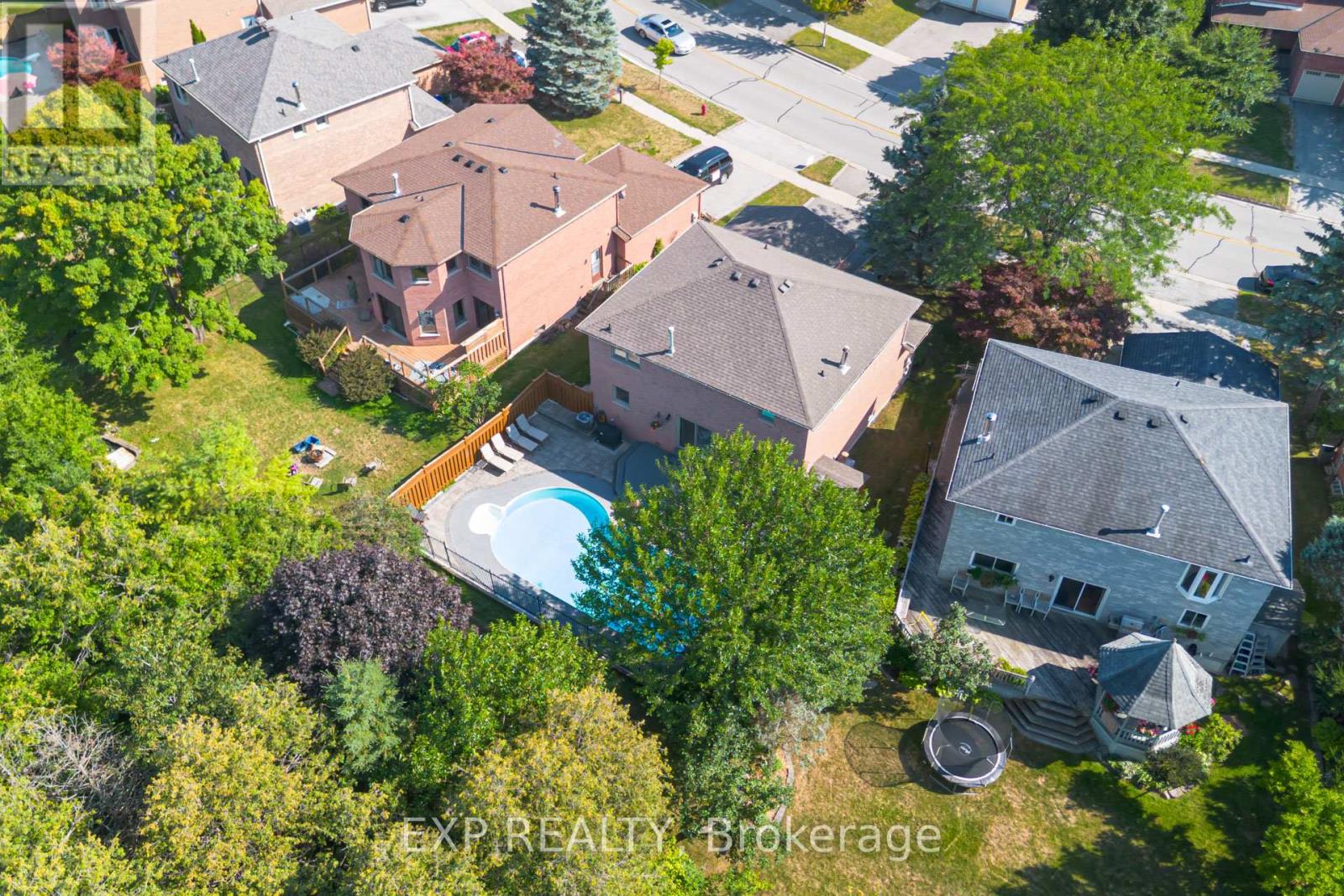 Photo 49 of 891 Leslie Valley Drive, Newmarket ON