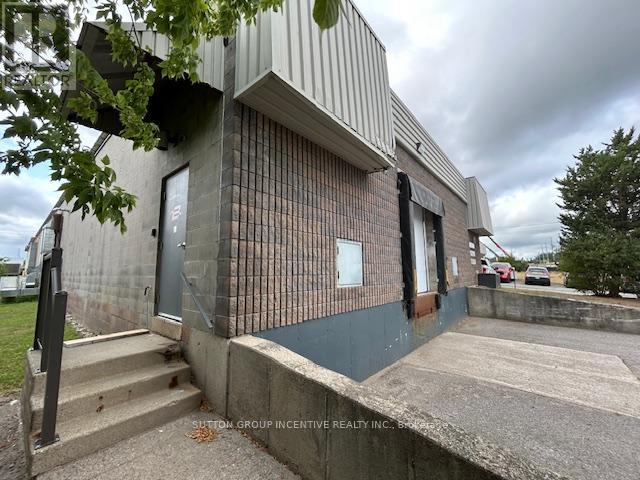 Photo 4 of 1 B 51 Churchill Drive, Barrie ON