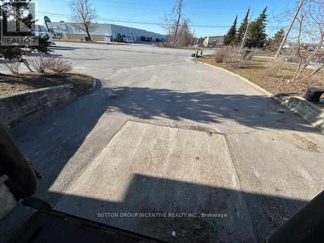 Photo 8 of 1 B 51 Churchill Drive, Barrie ON