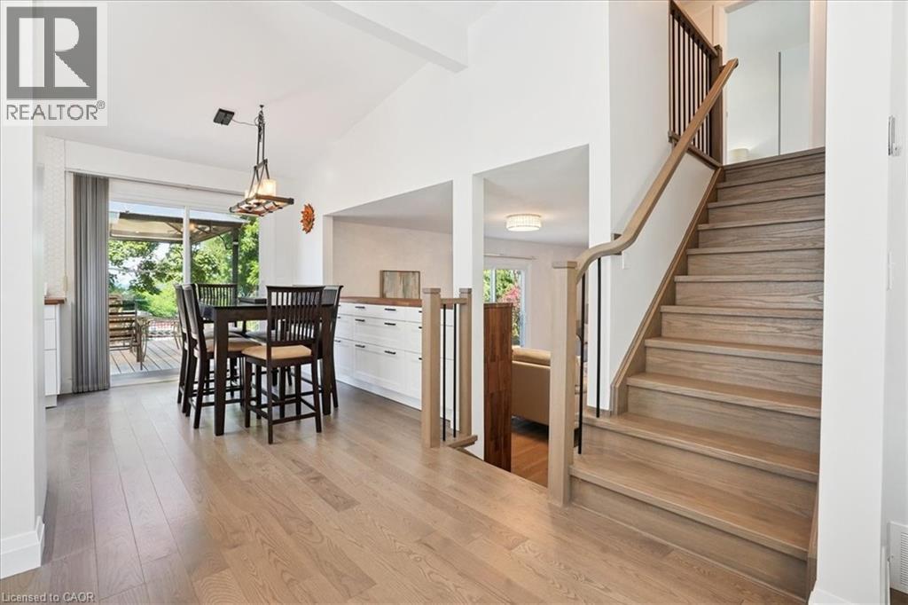 Photo 11 of 93 Westgate Park Drive, St Catharines ON