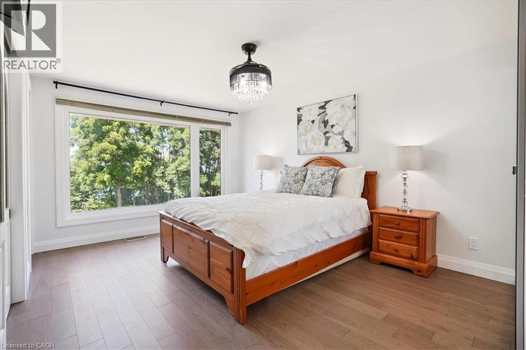 Photo 19 of 93 Westgate Park Drive, St Catharines ON