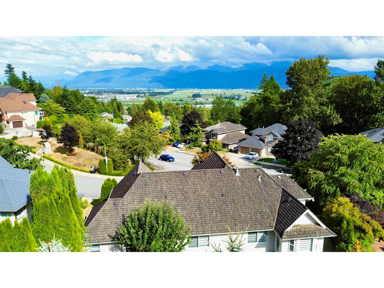 Photo 28 of 35921 Stoneridge Place, Abbotsford BC