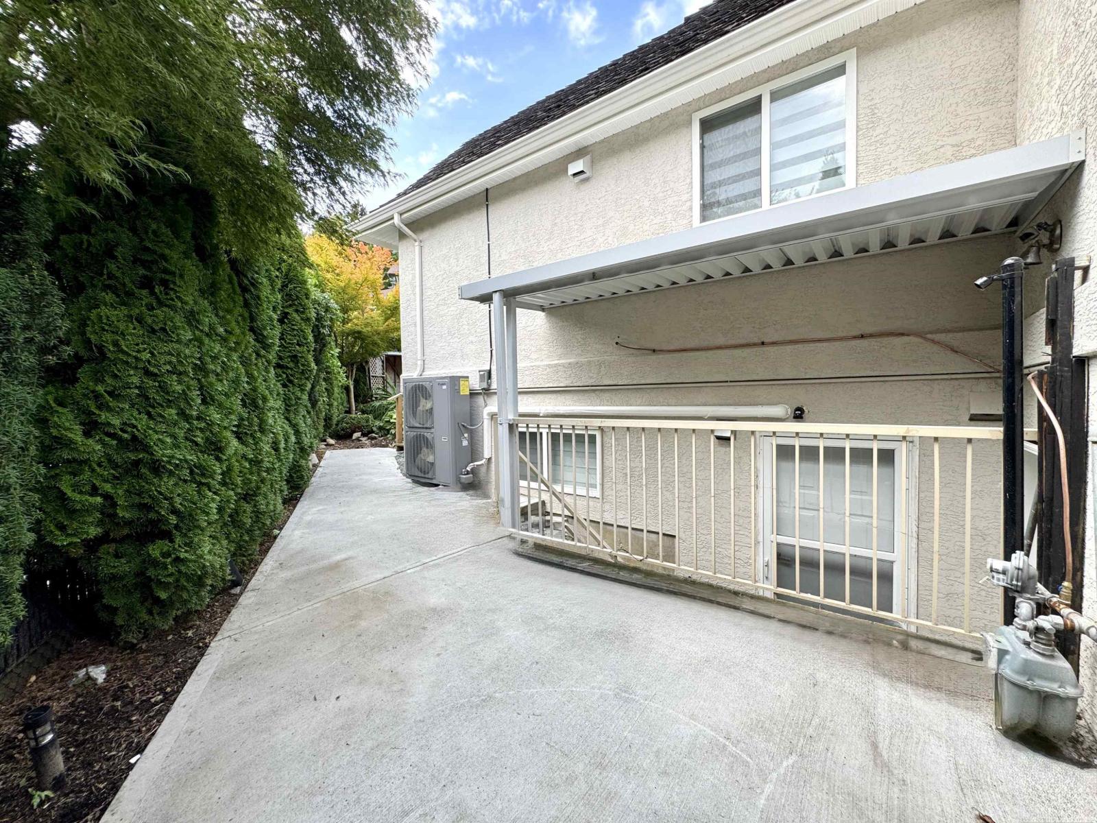 Photo 11 of 35921 Stoneridge Place, Abbotsford BC