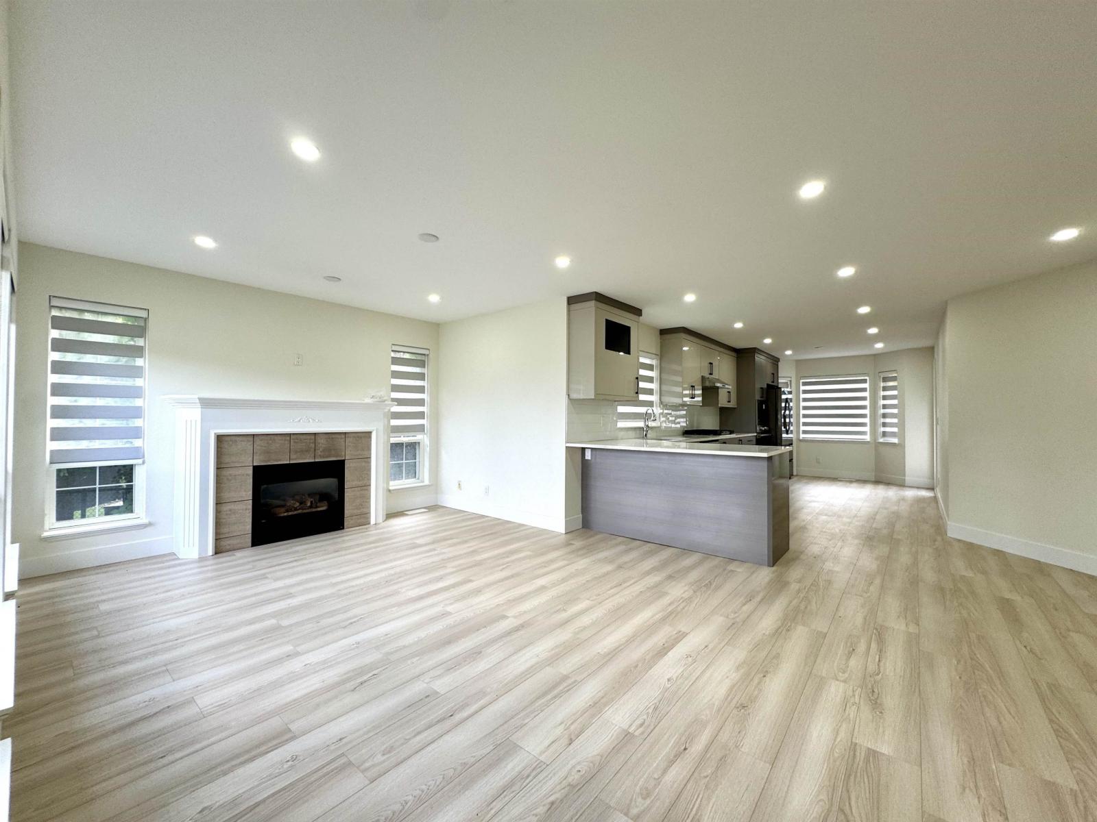 Photo 5 of 35921 Stoneridge Place, Abbotsford BC