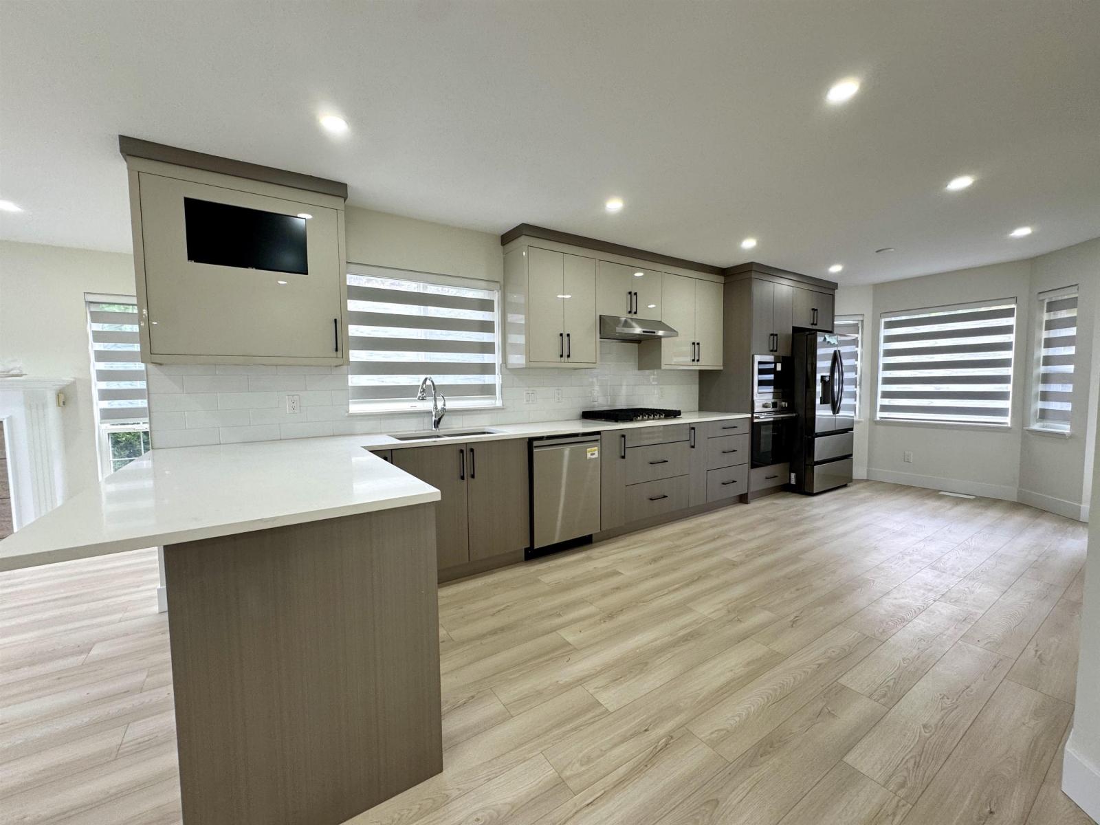 Photo 6 of 35921 Stoneridge Place, Abbotsford BC