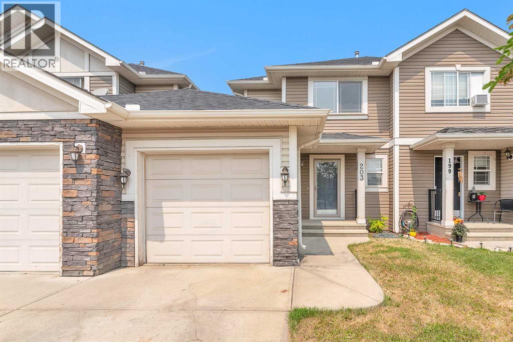 Photo 11 of 203 Cranberry Green Se, Calgary AB