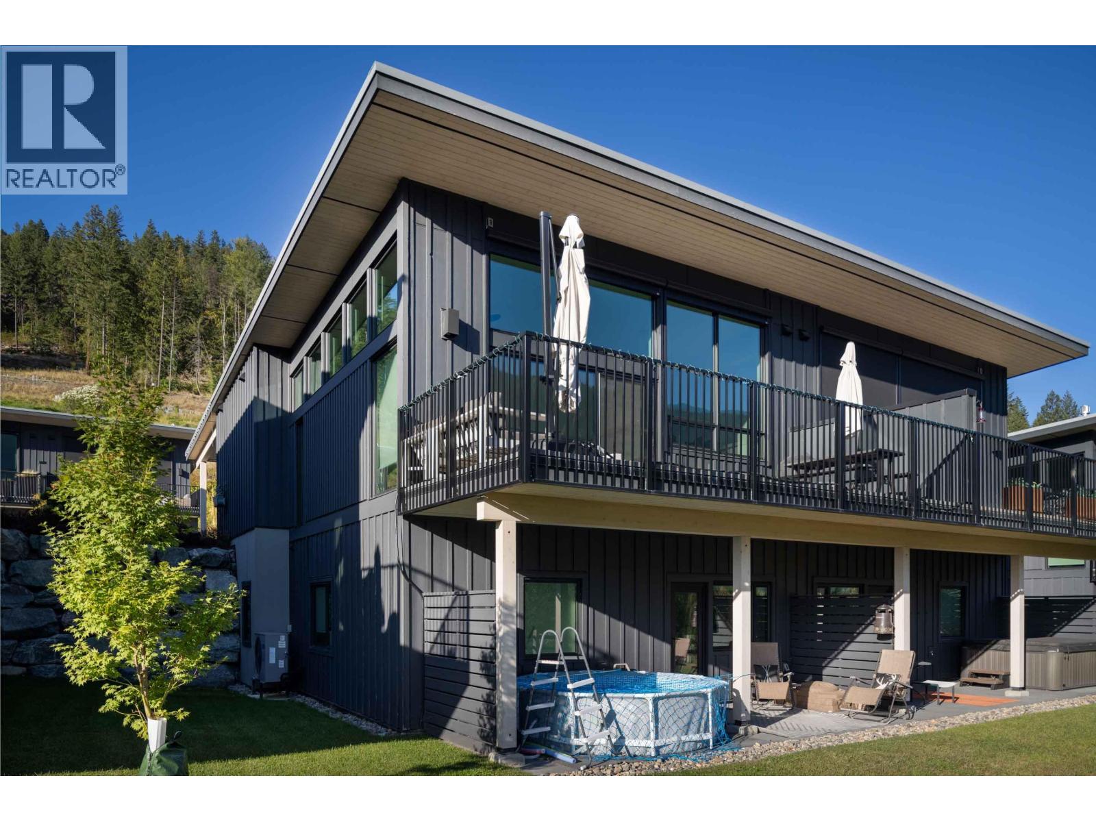 7 4000 SUNSTONE WAY, Pemberton