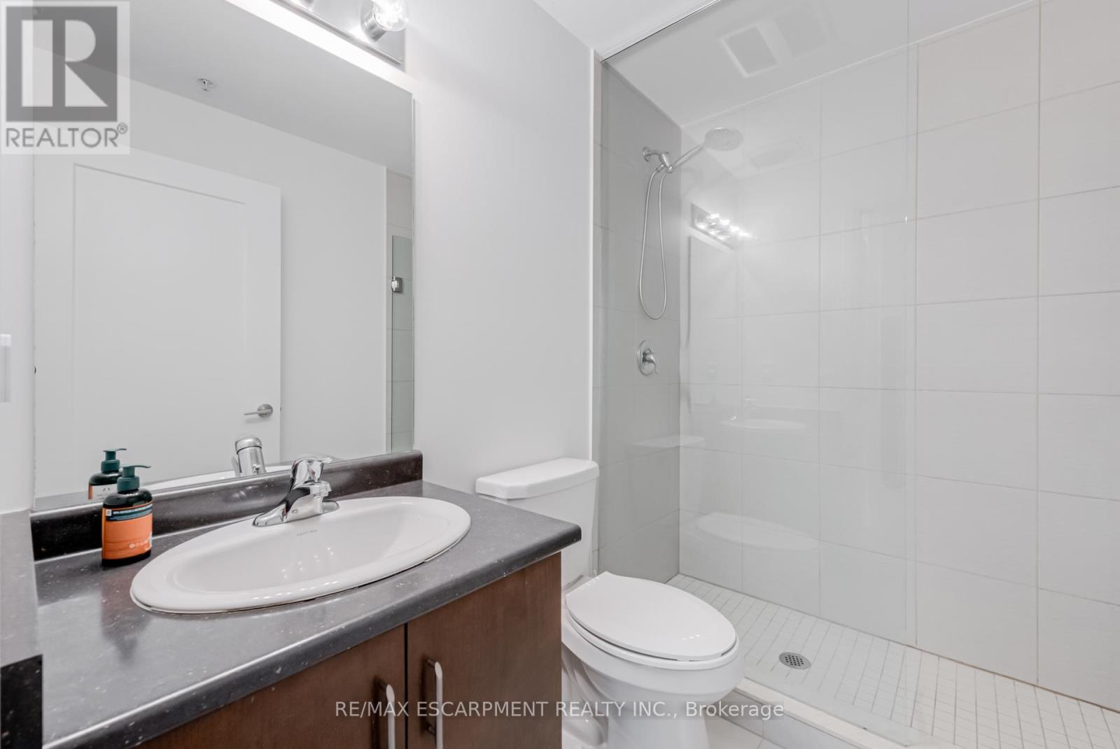 Photo 48 of 513 16 Concord Place, Grimsby ON