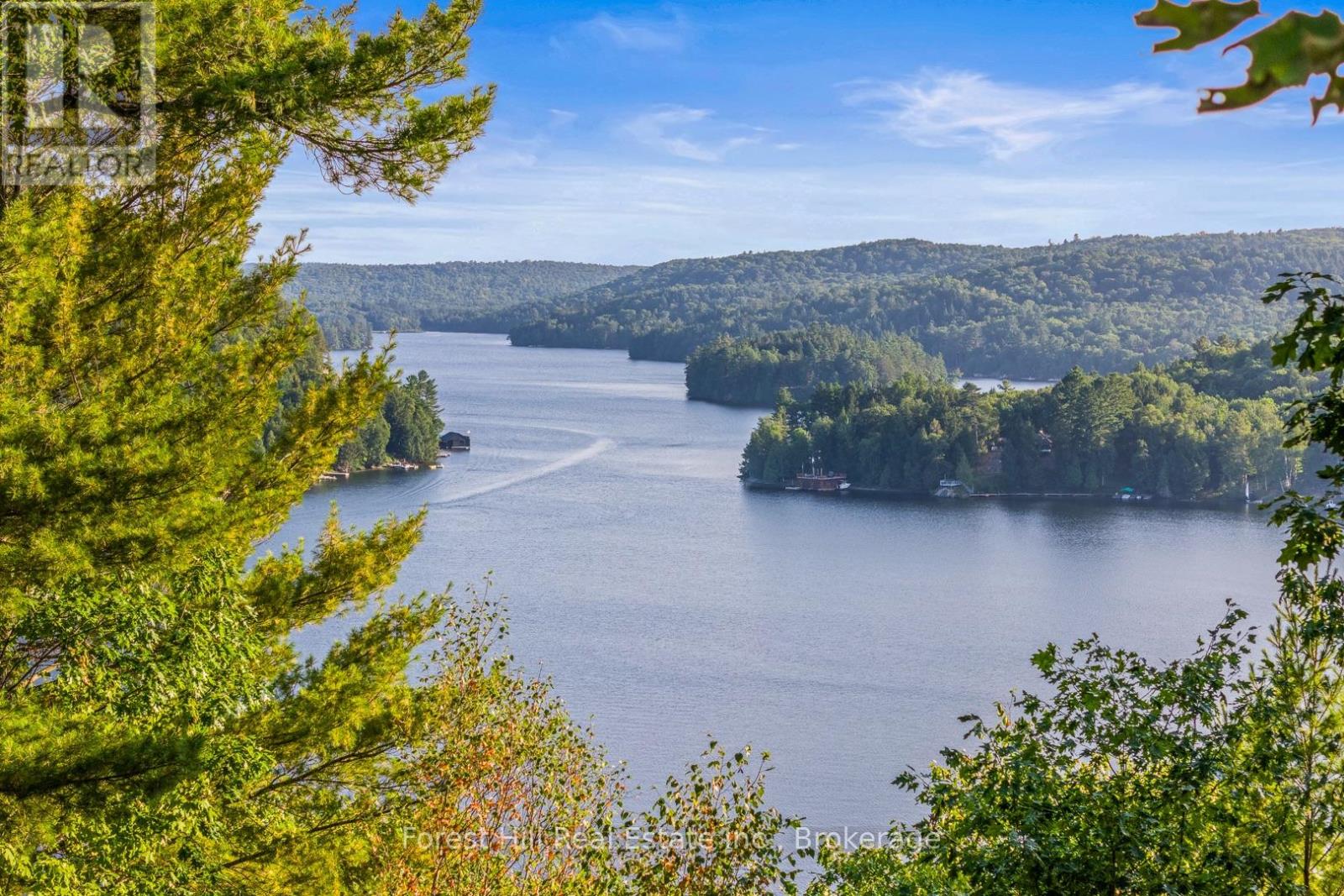 Photo 46 of 2611 Highway 35, Lake Of Bays ON