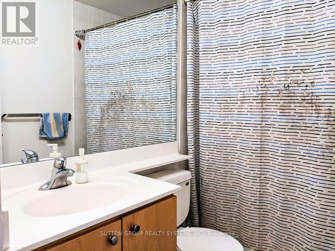 Photo 5 of 327 58 Marine Parade Drive, Toronto ON