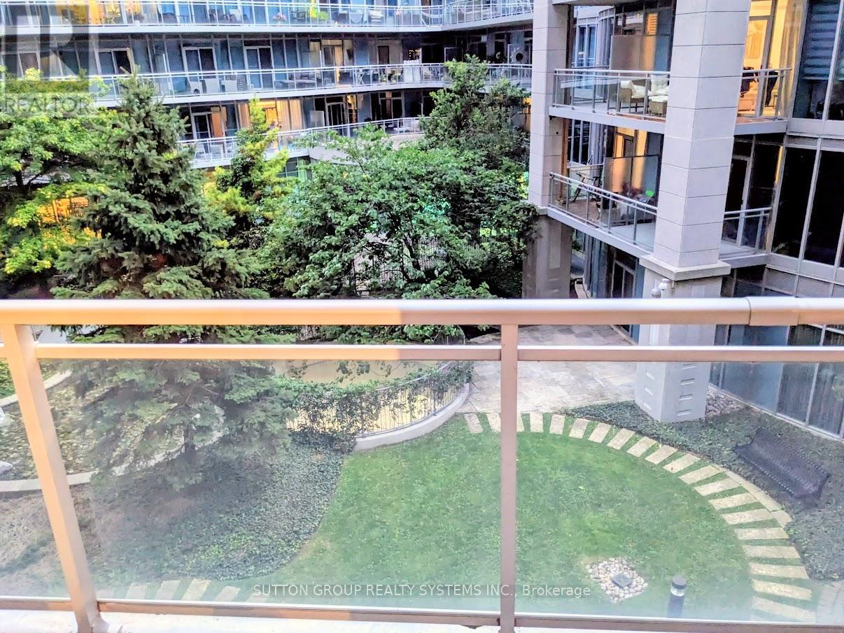Photo 9 of 327 58 Marine Parade Drive, Toronto ON