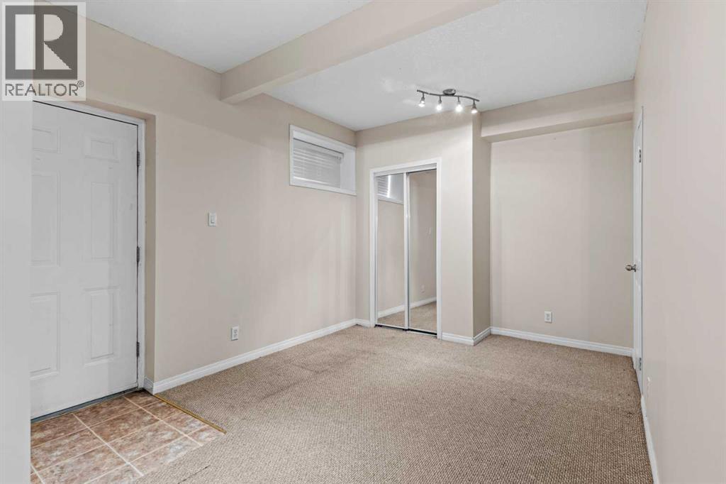 Single Family House for Sale in  Coral Reef Manor NE Coral Springs Calgary 