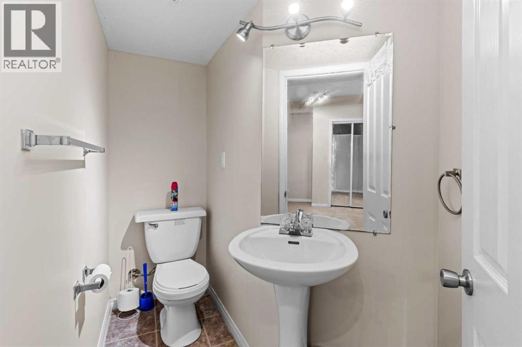 Single Family House for Sale in  Coral Reef Manor NE Coral Springs Calgary 