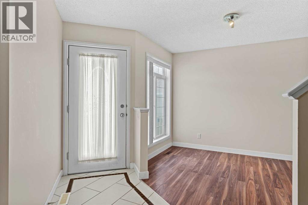 Single Family House for Sale in  Coral Reef Manor NE Coral Springs Calgary 
