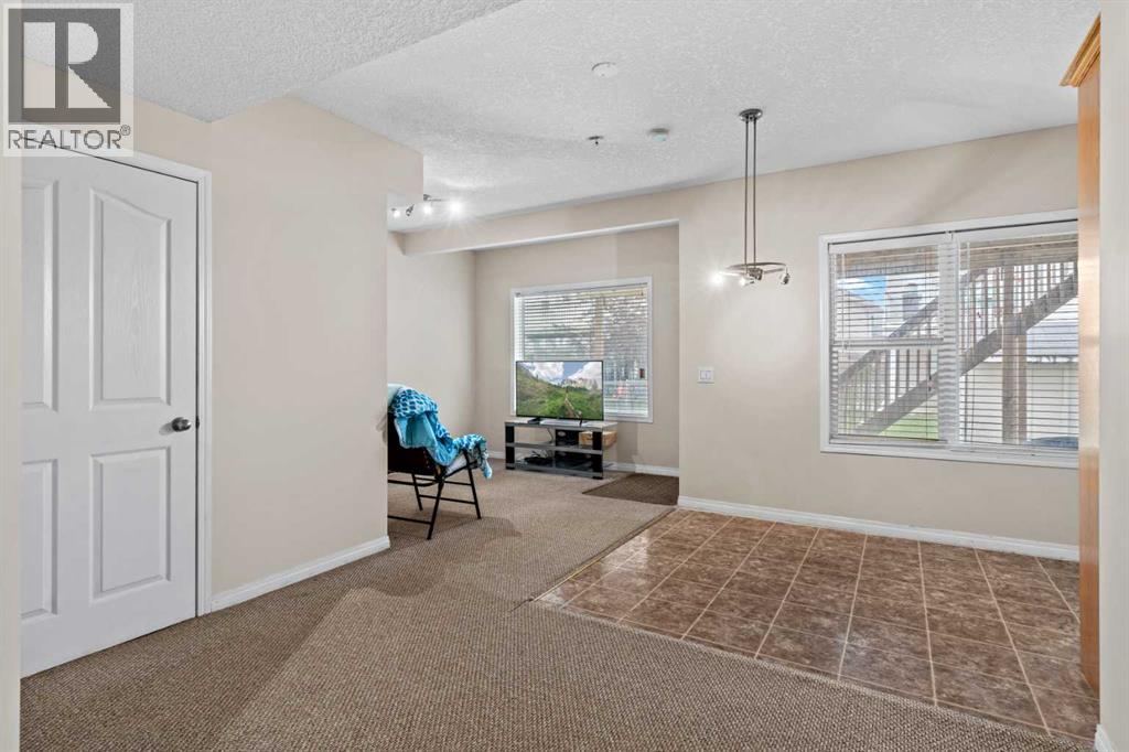 Single Family House for Sale in  Coral Reef Manor NE Coral Springs Calgary 