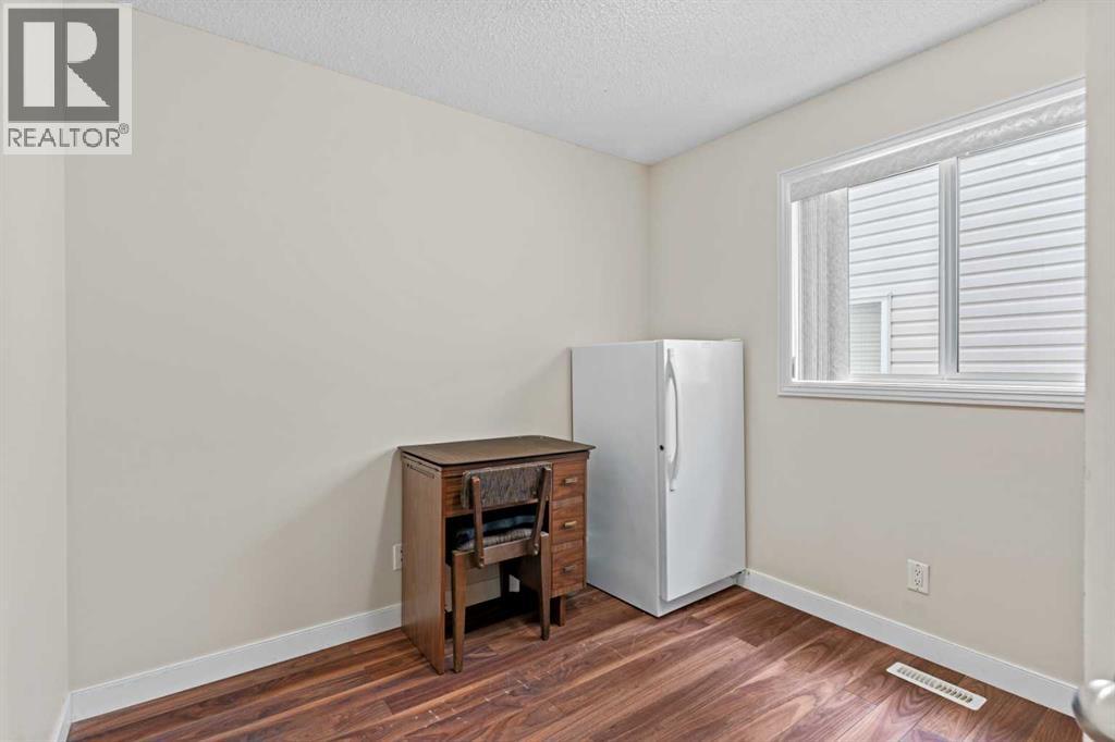 Single Family House for Sale in  Coral Reef Manor NE Coral Springs Calgary 