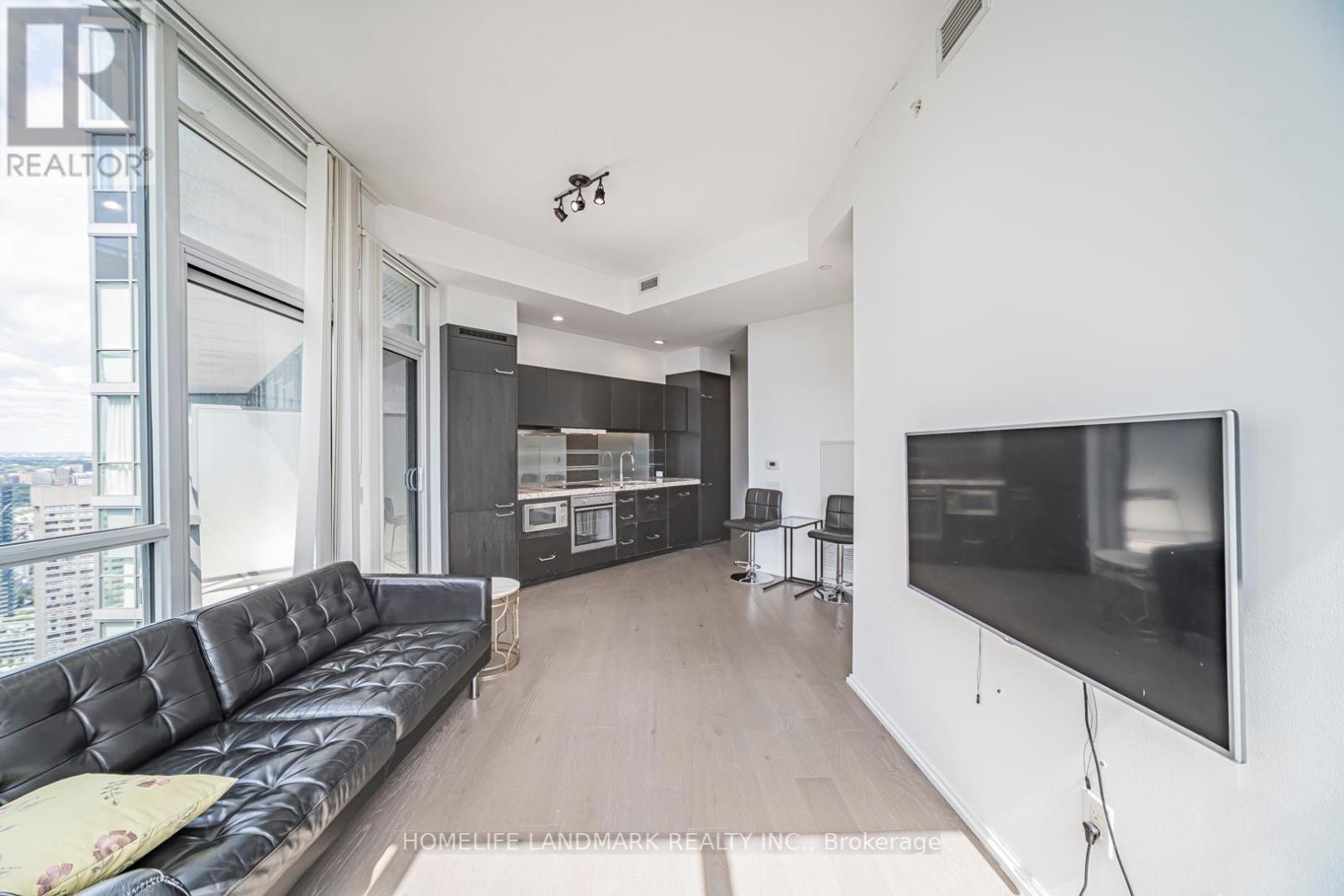 Photo 21 of 5202 45 Charles Street E, Toronto ON