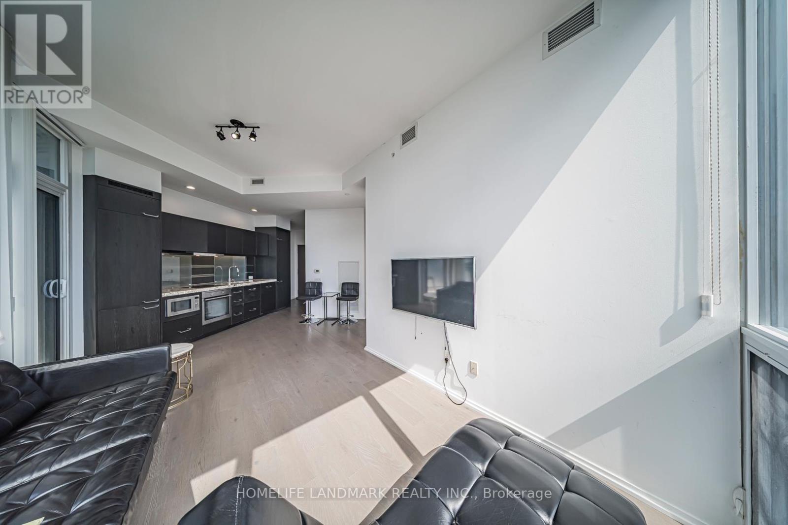 Photo 24 of 5202 45 Charles Street E, Toronto ON