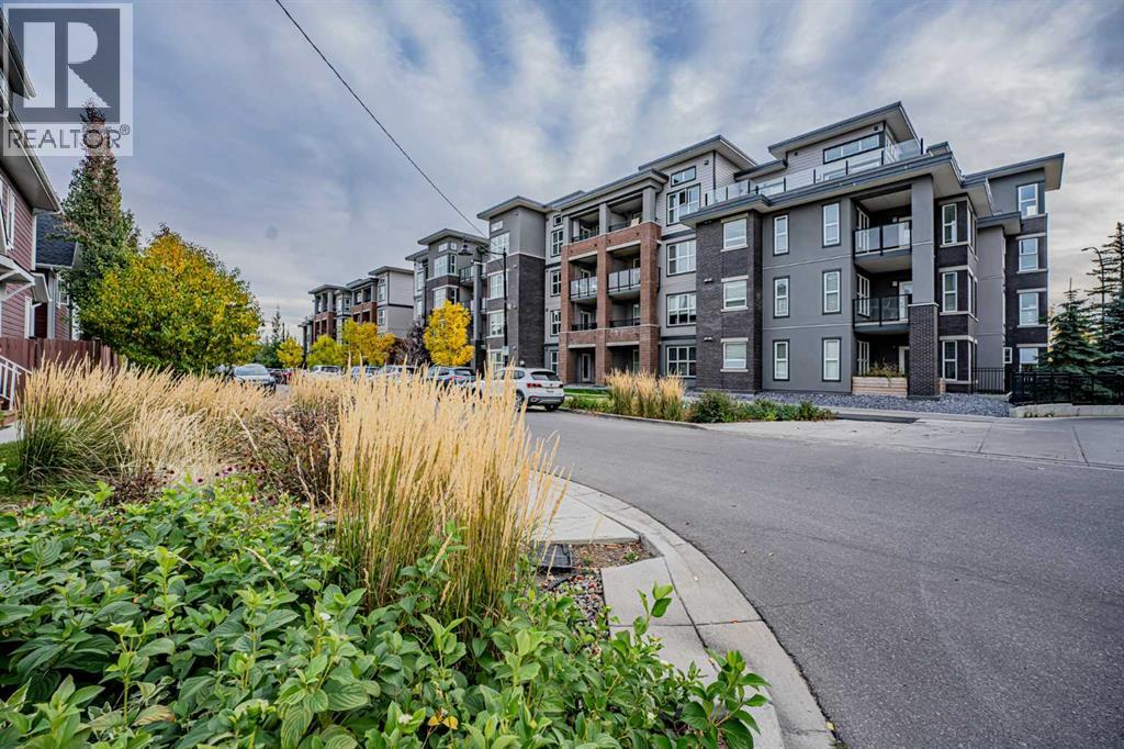3215, 95 Burma Star Road SW, Calgary, Alberta