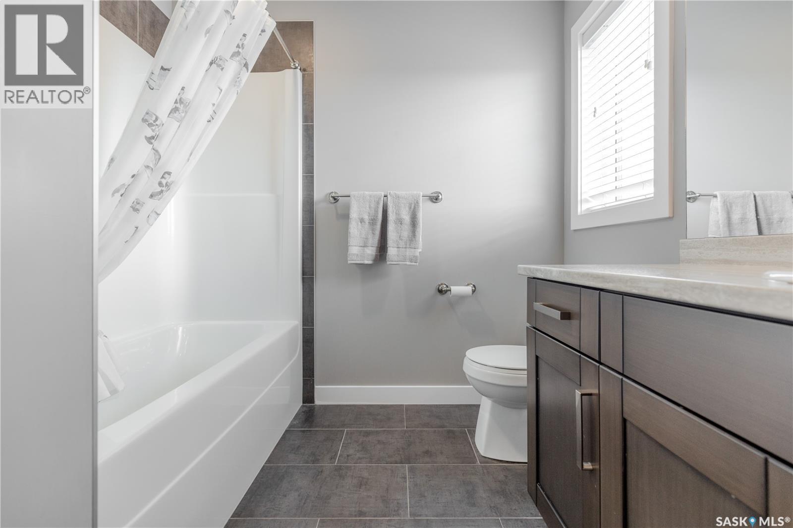 Photo 45 of 1433 Besnard Drive, Martensville SK