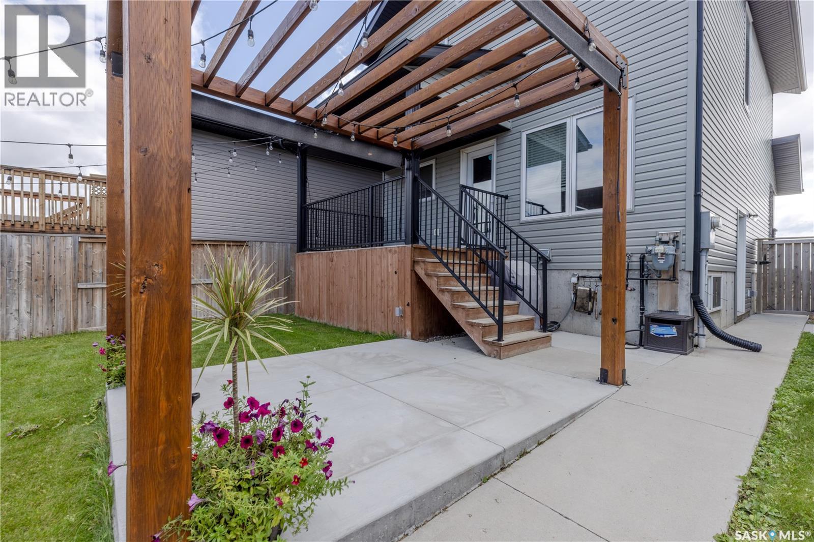 Photo 38 of 1433 Besnard Drive, Martensville SK