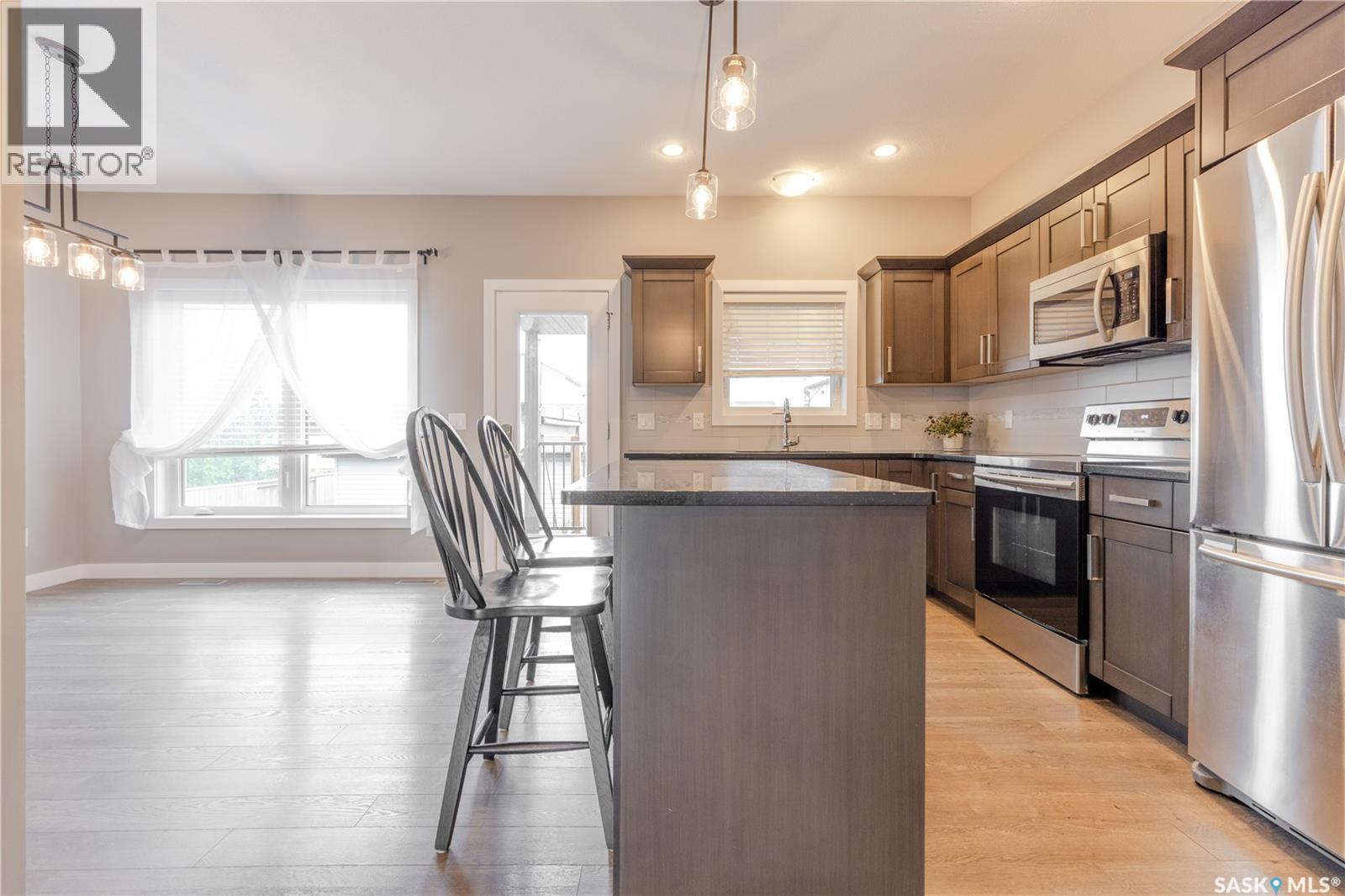 Photo 18 of 1433 Besnard Drive, Martensville SK