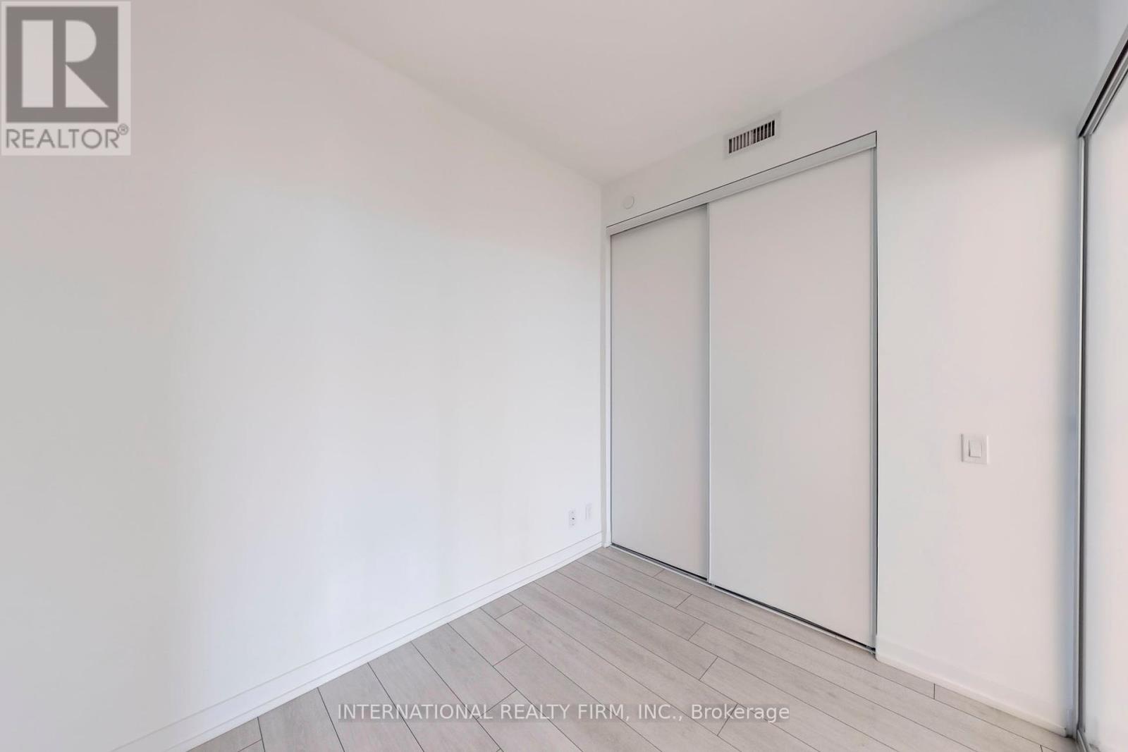 Photo 26 of 4008 950 Portage Parkway, Vaughan ON