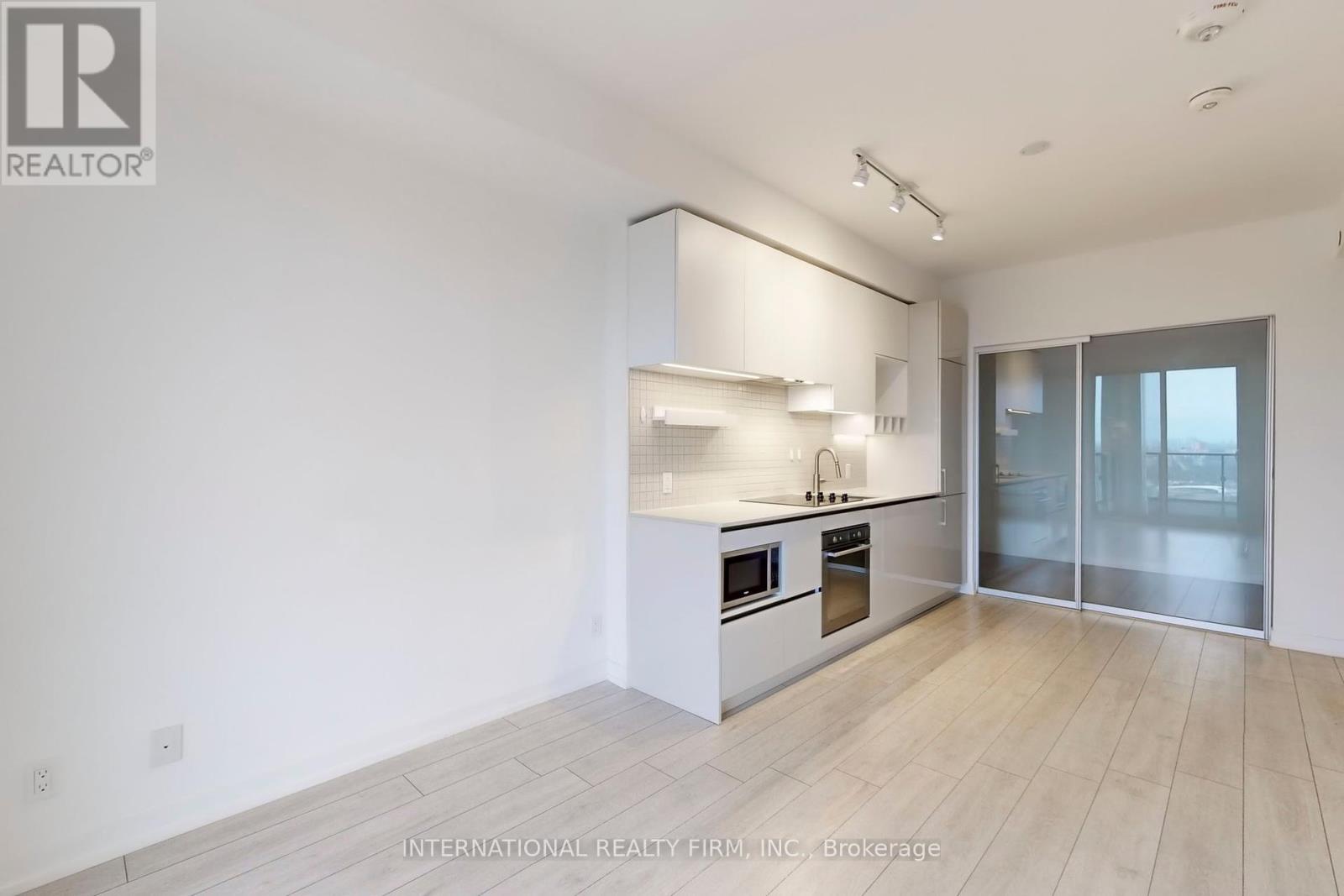 Photo 12 of 4008 950 Portage Parkway S, Vaughan ON