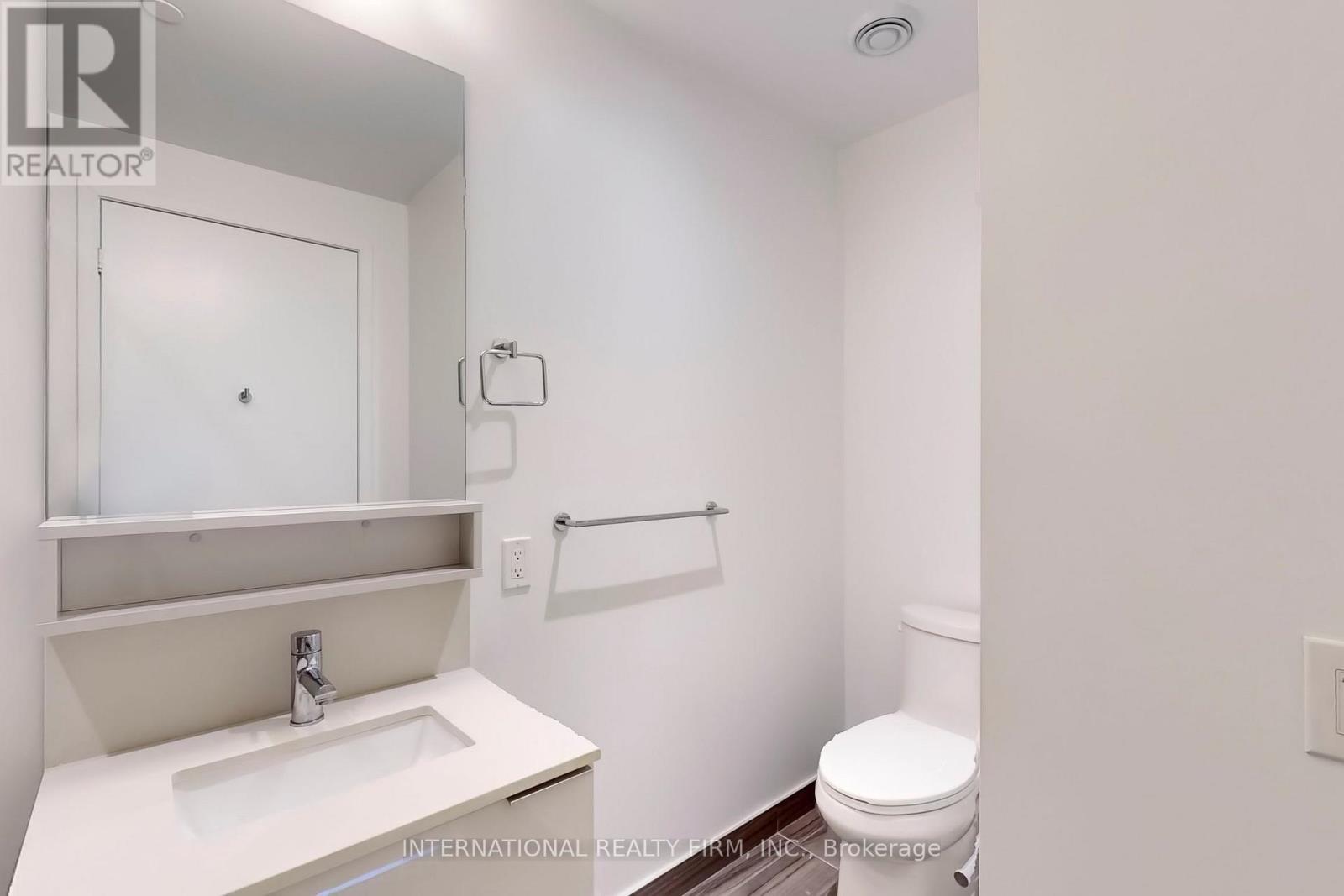 Photo 20 of 4008 950 Portage Parkway S, Vaughan ON