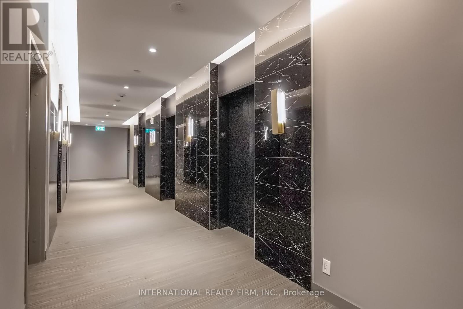 Photo 33 of 4008 950 Portage Parkway S, Vaughan ON