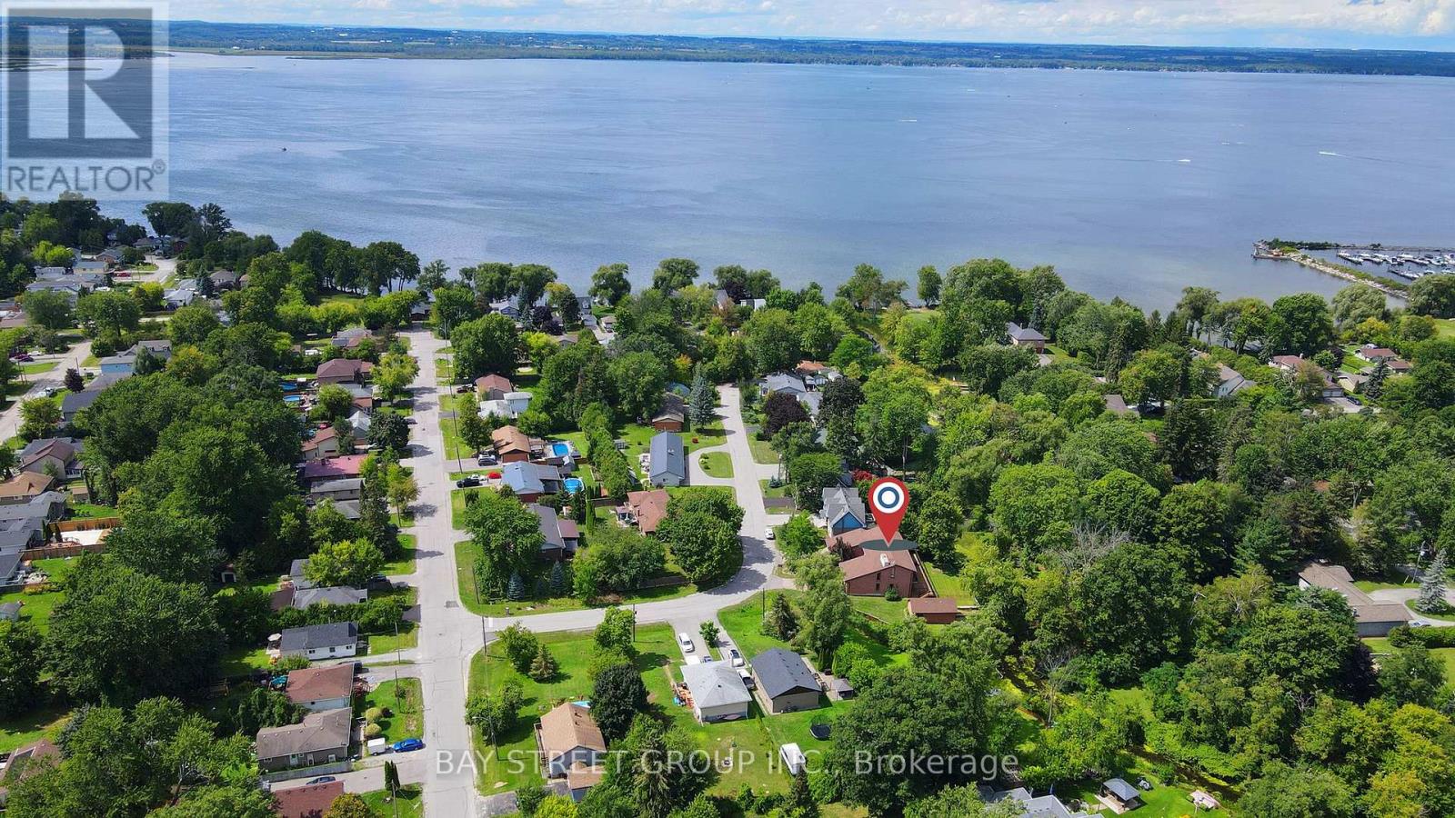 Photo 28 of 8 Waterbend Drive, Georgina ON
