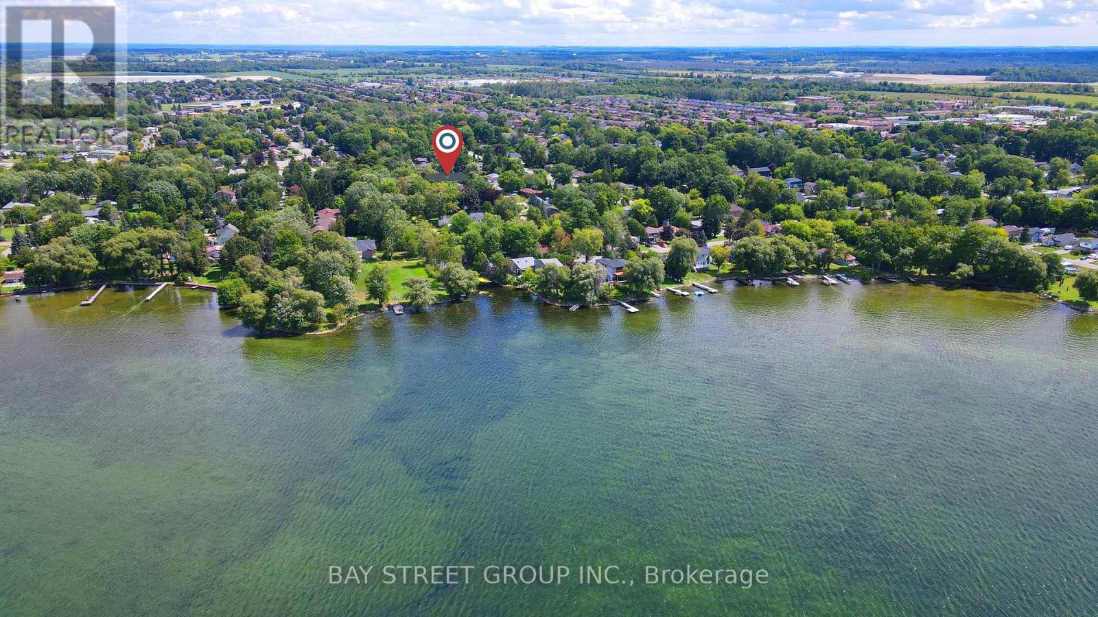 Photo 35 of 8 Waterbend Drive, Georgina ON