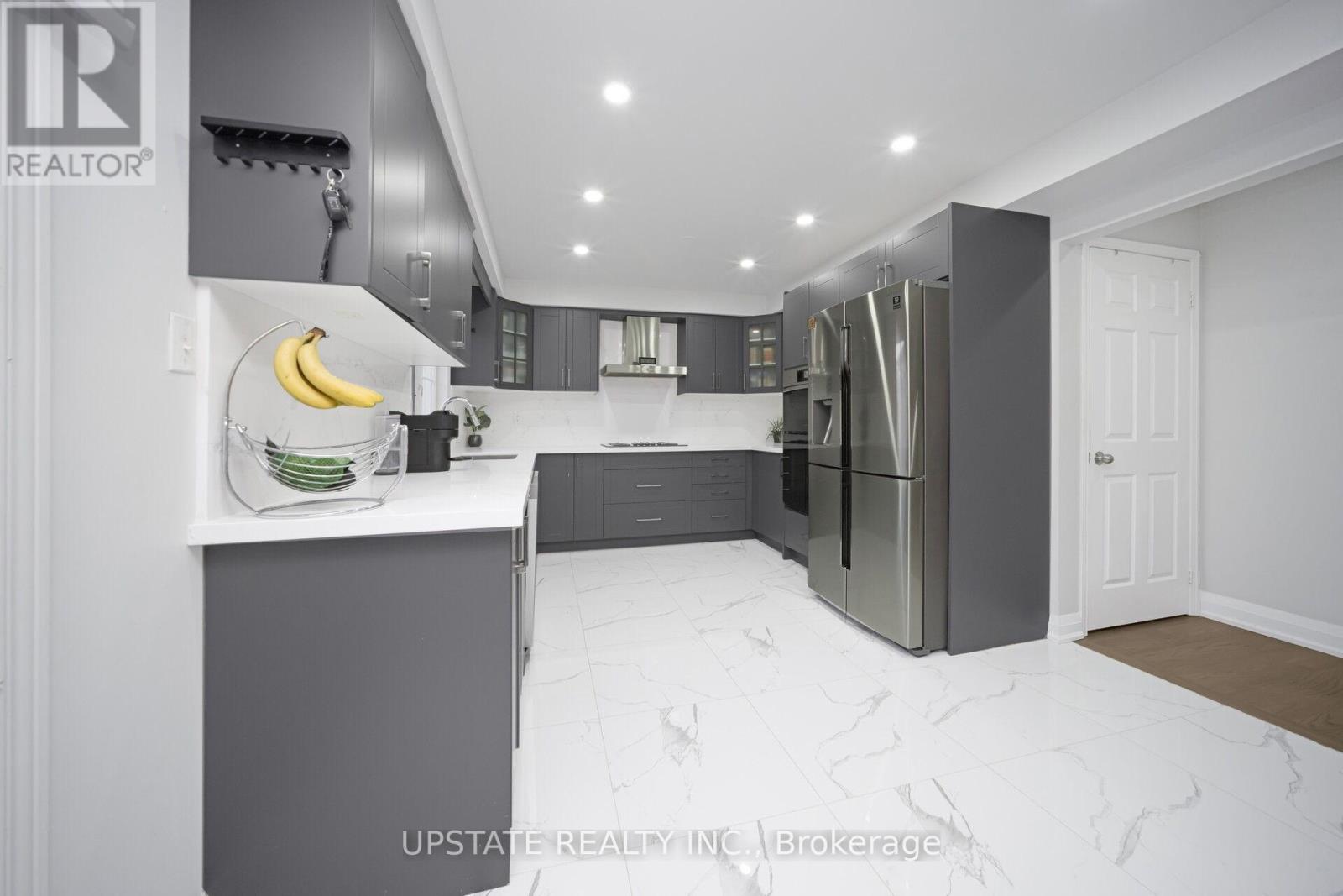 Photo 20 of 173 Monte Carlo Drive, Vaughan ON