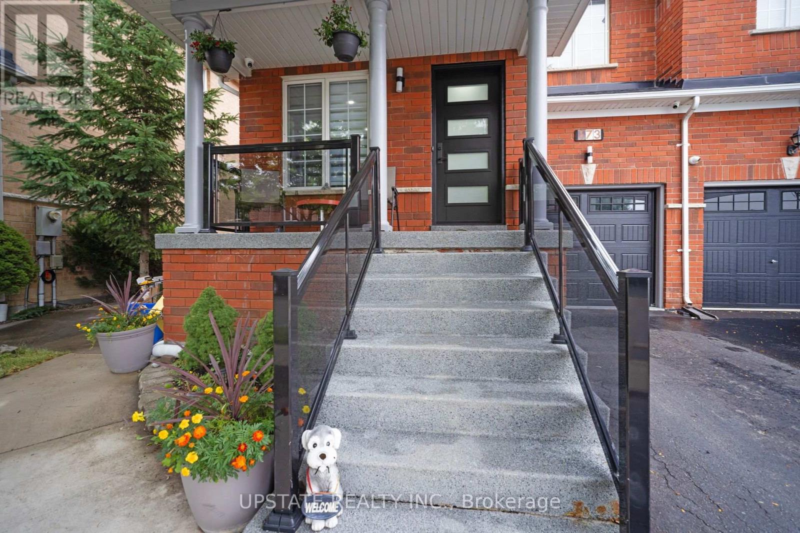 Photo 6 of 173 Monte Carlo Drive, Vaughan ON