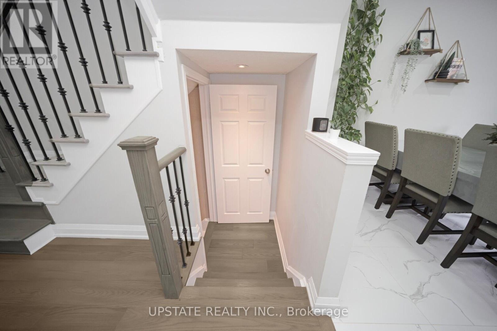 Photo 8 of 173 Monte Carlo Drive, Vaughan ON