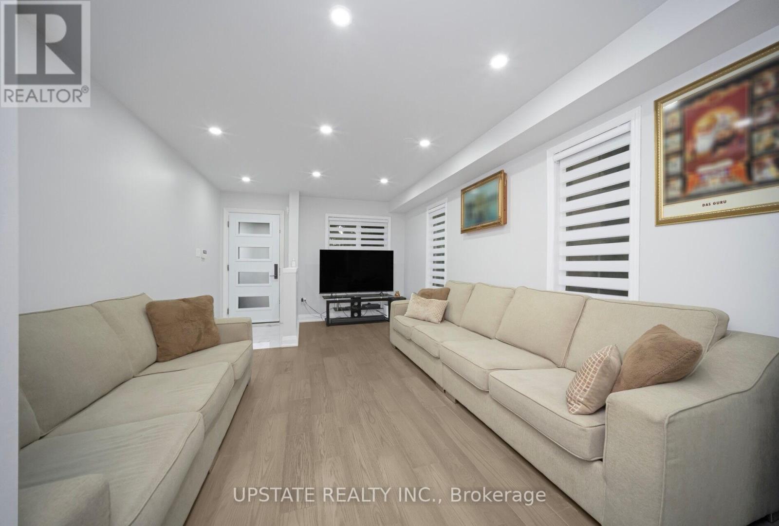 Photo 24 of 173 Monte Carlo Drive, Vaughan ON