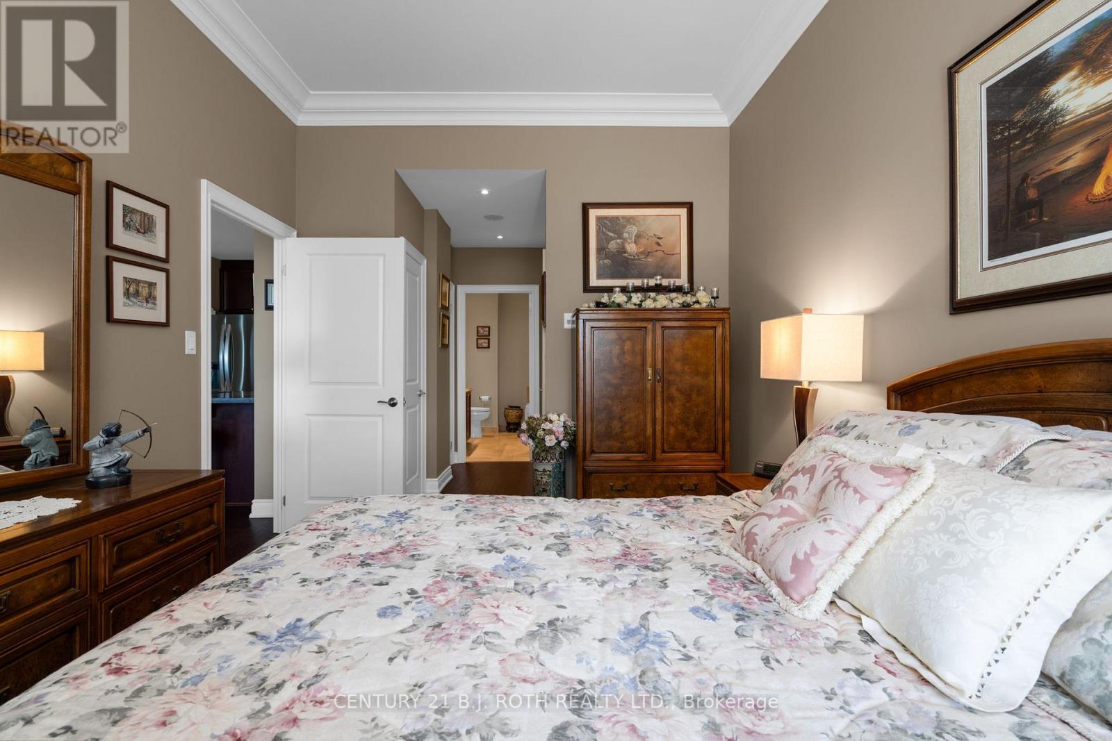 Photo 34 of Ph 09 37 Ellen Street, Barrie ON