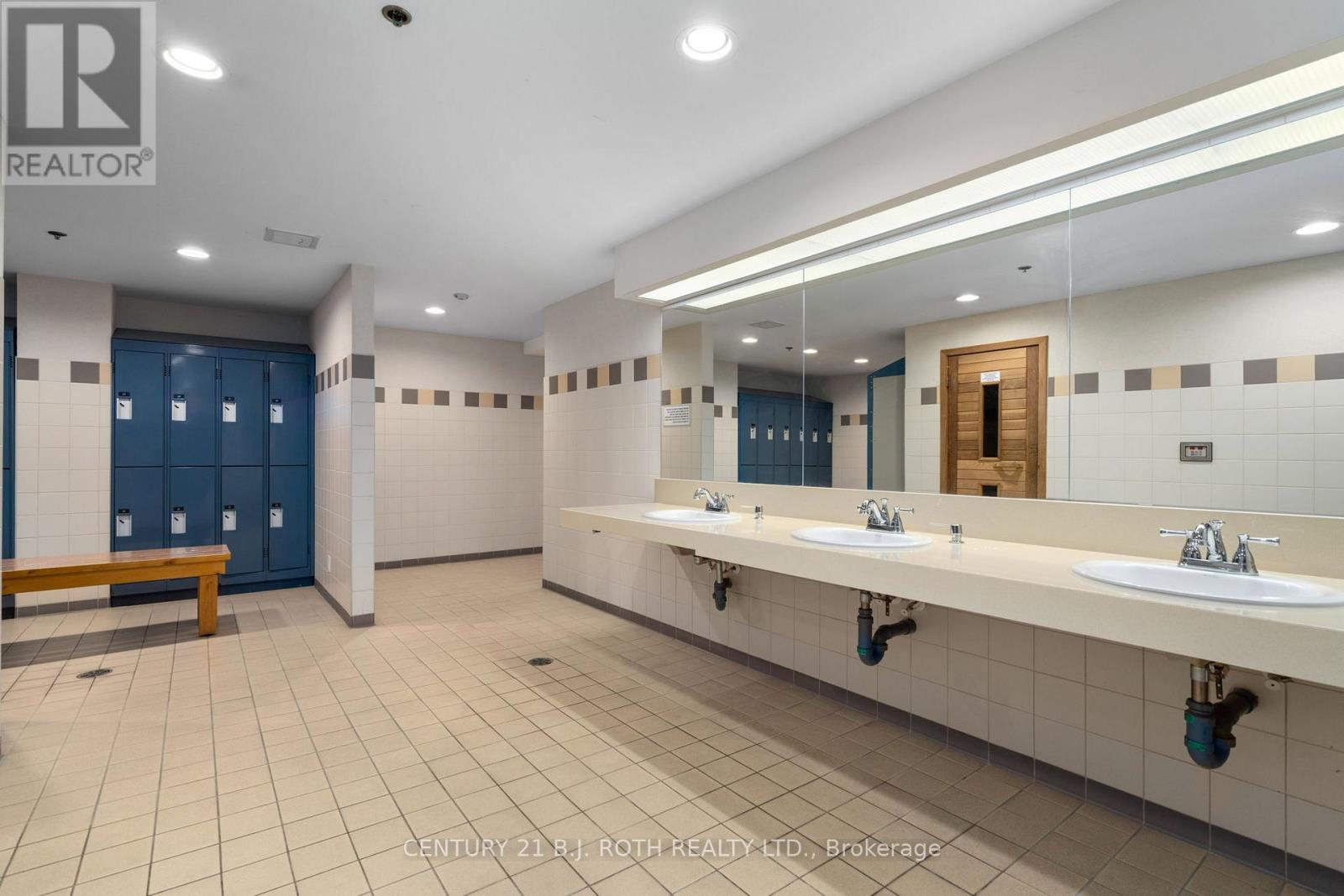Photo 10 of Ph 09 37 Ellen Street, Barrie ON